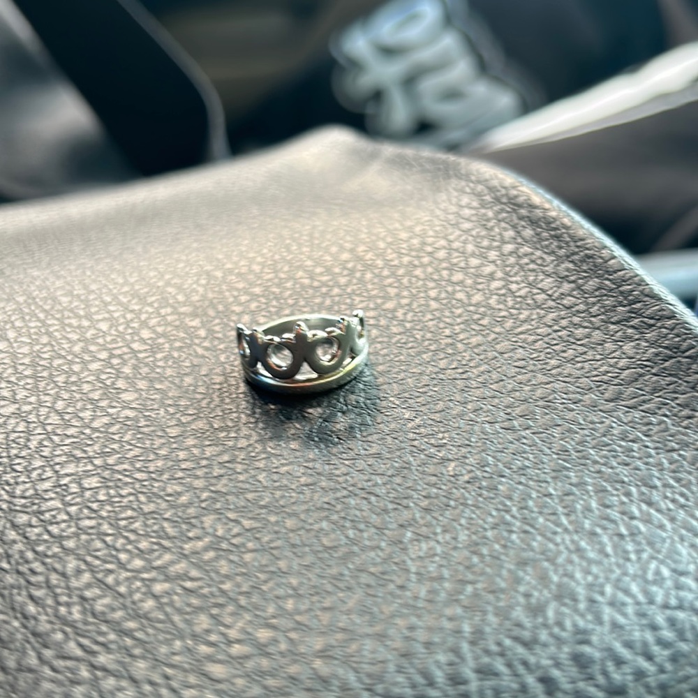 James Avery Retired Crown Ring